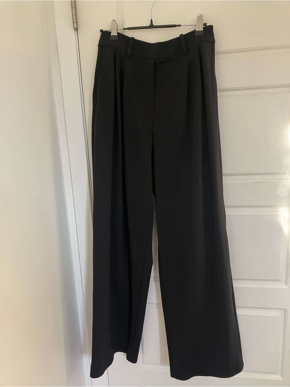 Lululemon Medium Wide-Leg High-Waist Daydrift Dress Pant